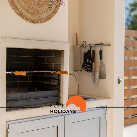 #264 C04 By Holidays Daire