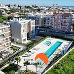 #264 Pool & Garden شقة *