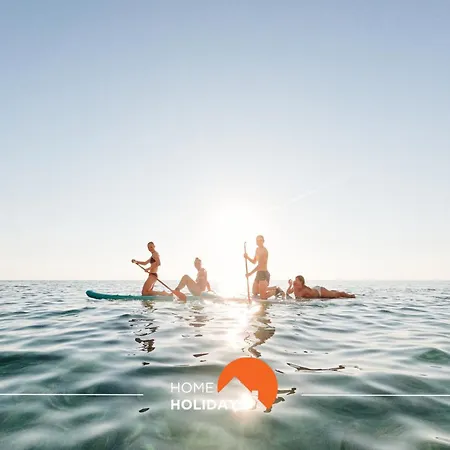 #264 C04 By Holidays