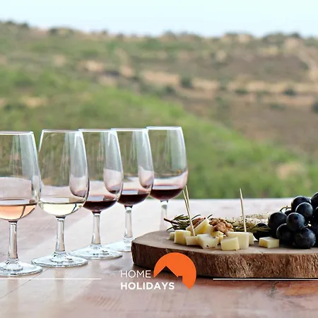 #264 C04 By Holidays דירה