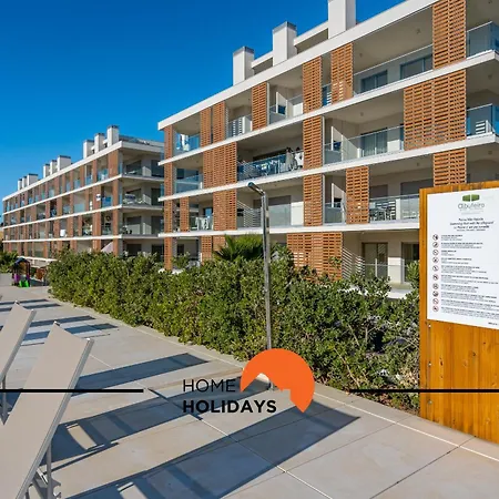 #264 C04 By Holidays * אלבופיירה