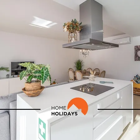 דירה #264 C04 By Holidays